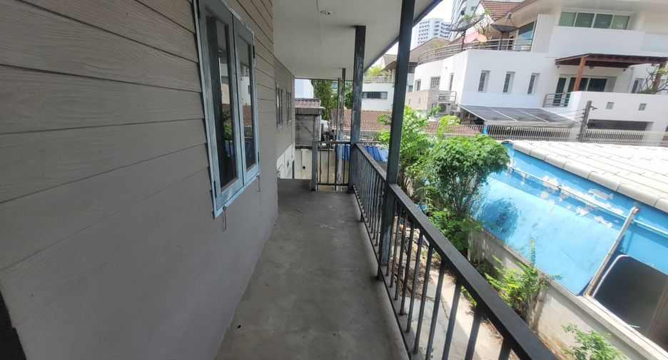 For rent 5 ベッドルーム house in Watthana, Bangkok