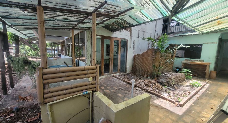 For rent 5 ベッドルーム house in Watthana, Bangkok