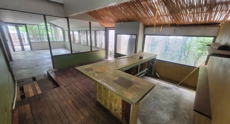 For rent 5 ベッドルーム house in Watthana, Bangkok