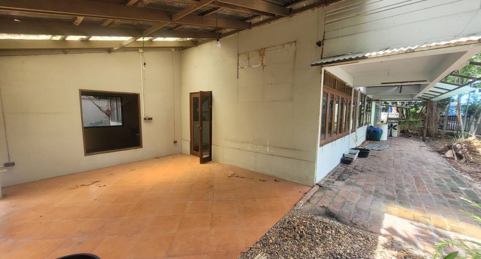 For rent 5 ベッドルーム house in Watthana, Bangkok