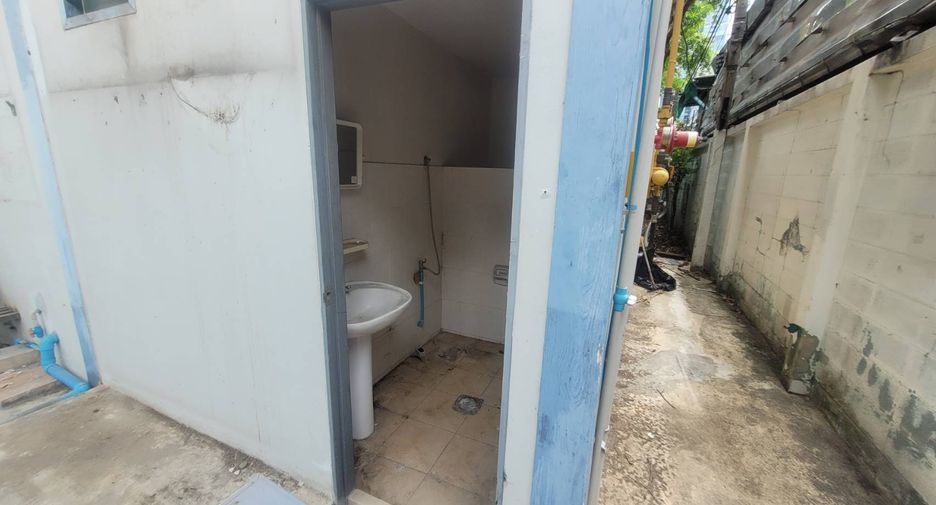 For rent 5 ベッドルーム house in Watthana, Bangkok