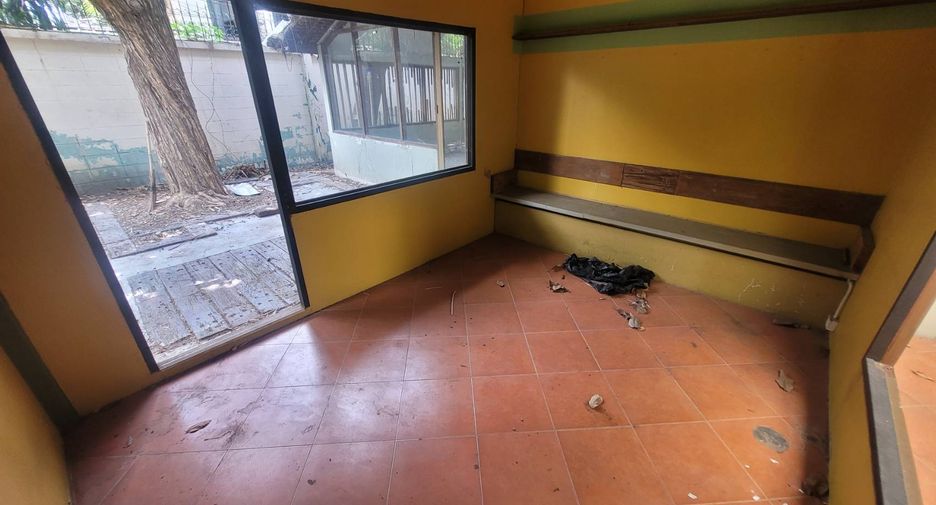 For rent 5 ベッドルーム house in Watthana, Bangkok