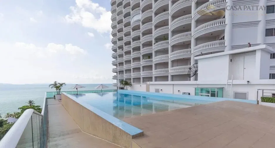For sale 2 ベッドルーム condo in Bang Lamung, Chonburi