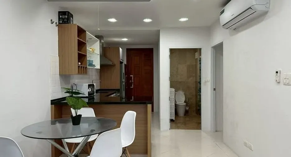 For sale 2 ベッドルーム condo in Bang Lamung, Chonburi