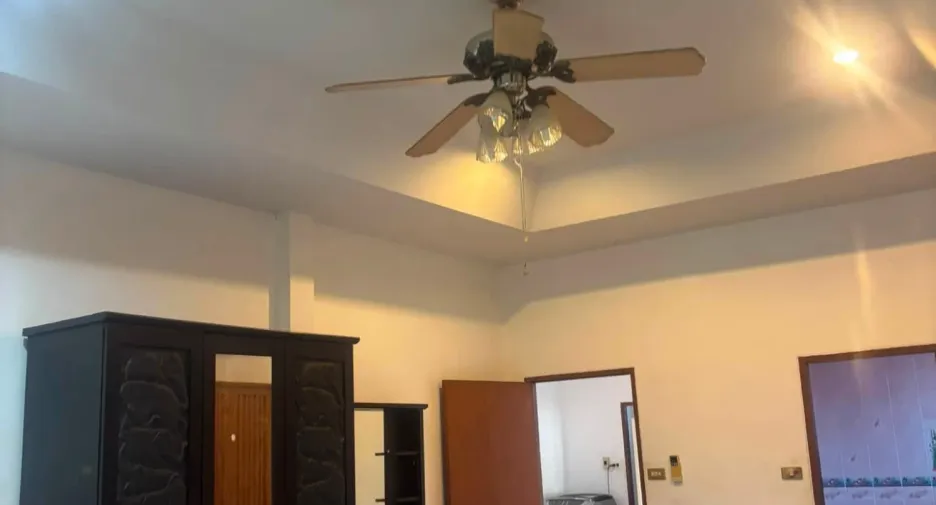 Haus zum Kauf mit 3 Zimmer in Bang Lamung, Chonburi