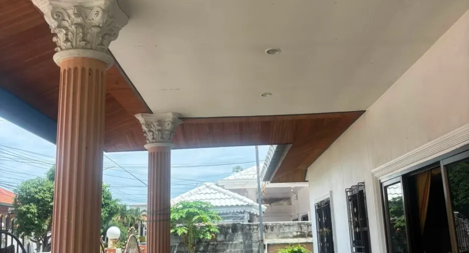Haus zum Kauf mit 3 Zimmer in Bang Lamung, Chonburi