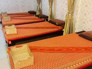 出售 4 卧室 商业空间 在 Bang Lamung, Chon Buri