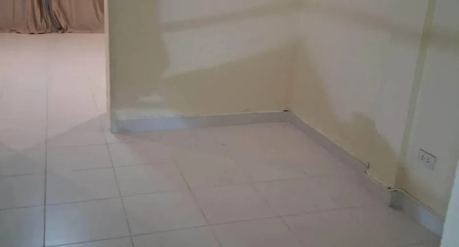 Gewerbefläche zum Kauf mit 3 Zimmer in Bang Lamung, Chonburi