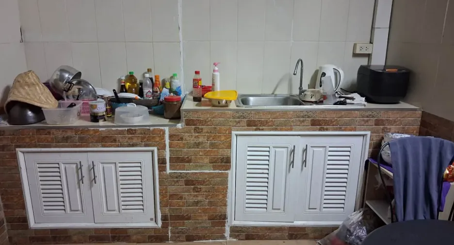 Gewerbefläche zum Kauf mit 3 Zimmer in Bang Lamung, Chonburi