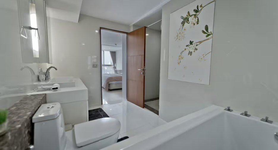 For sale 3 bedrooms condo in Bang Lamung, Chonburi