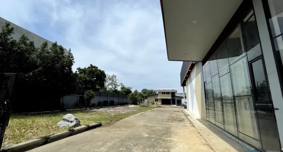 Продажа и аренда офис в Хатъяй, Songkhla