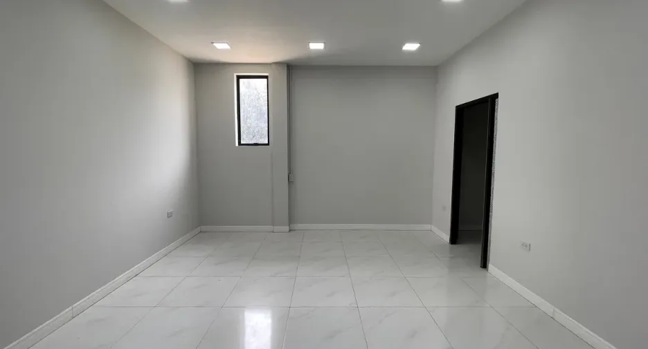 Продажа и аренда офис в Хатъяй, Songkhla