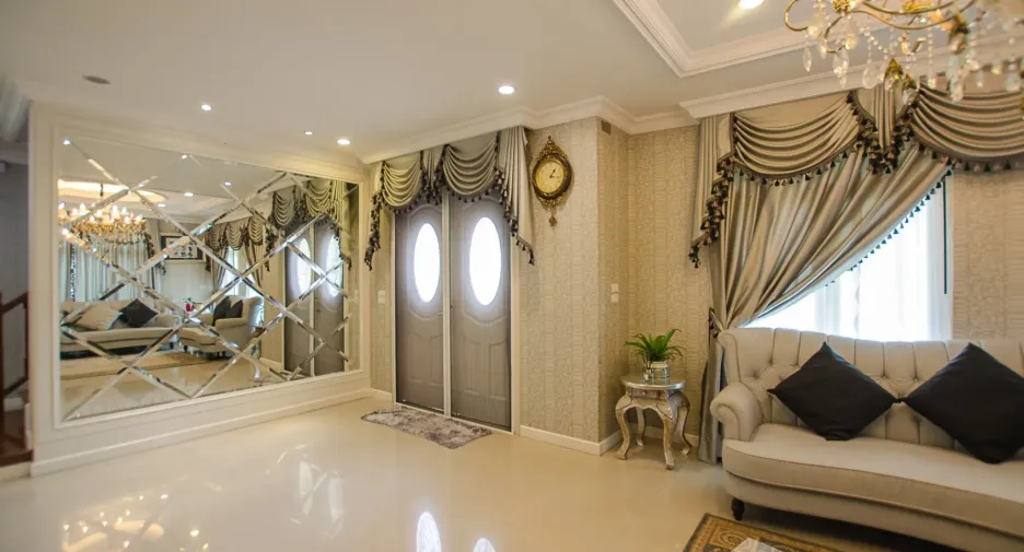 Casa en venta y en alquiler de 5 habitaciones en Mueang Samut Sakhon, Samut Sakhon