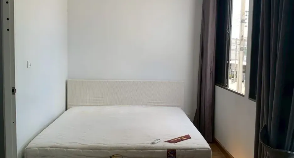 Casa adosada en venta de 3 habitaciones en Khlong Luang, Pathum Thani