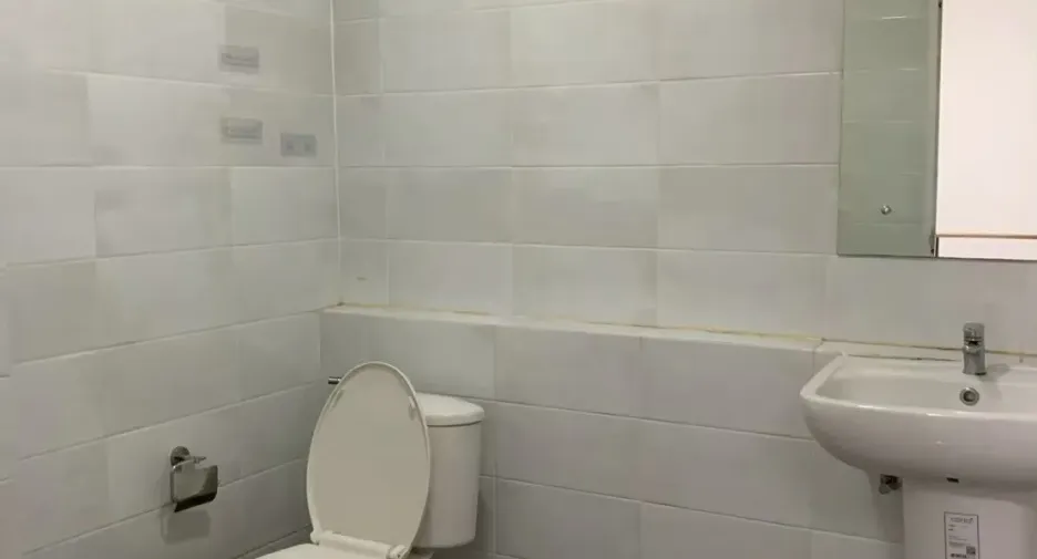 Casa adosada en venta de 3 habitaciones en Khlong Luang, Pathum Thani
