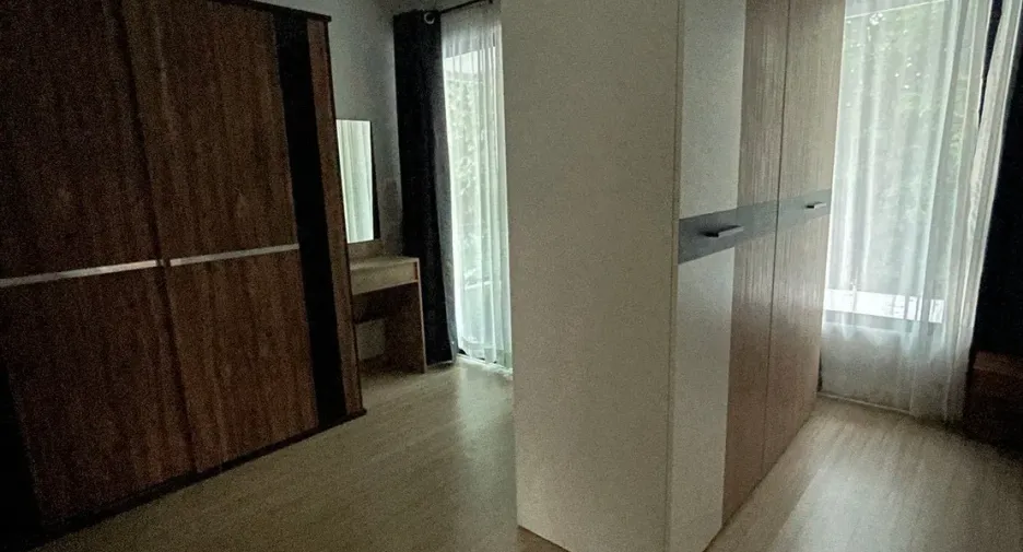 For rent 5 bedrooms house in Lam Luk Ka, Pathum Thani