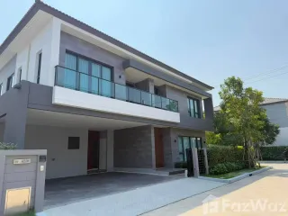 Casa en alquiler de 4 habitaciones en Sai Mai, Bangkok