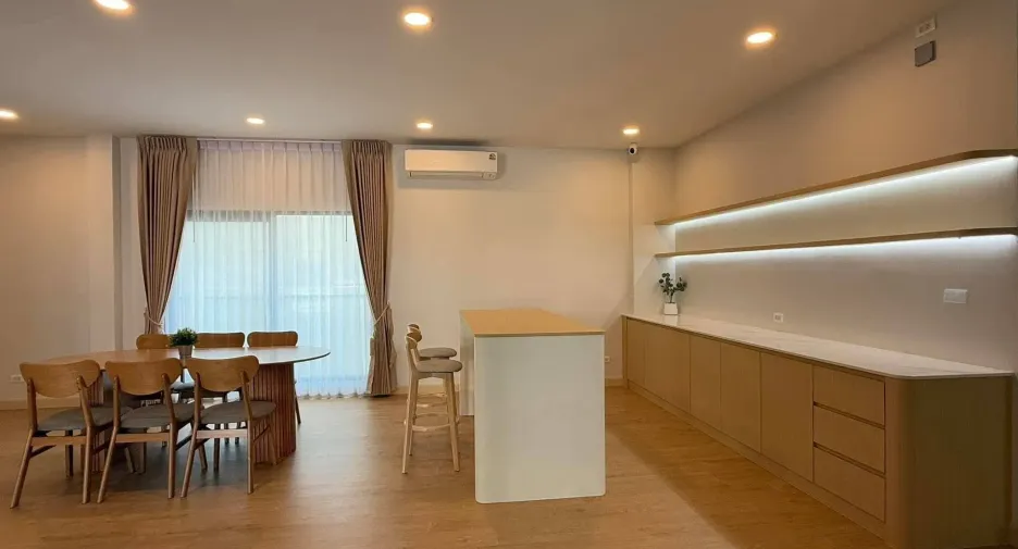 Casa en alquiler de 4 habitaciones en Sai Mai, Bangkok