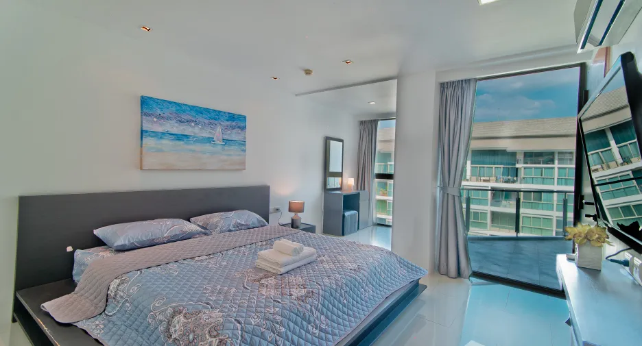 For sale 3 ベッドルーム condo in Bang Lamung, Chonburi