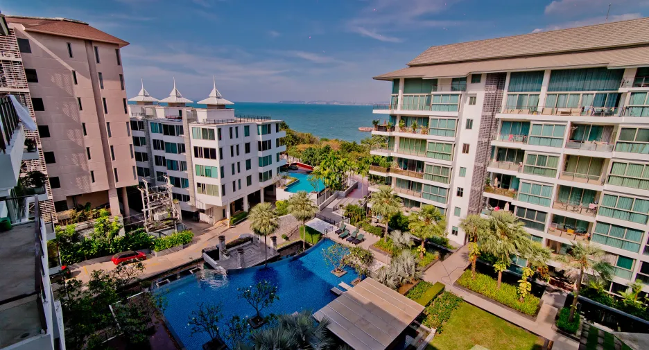 For sale 3 ベッドルーム condo in Bang Lamung, Chonburi