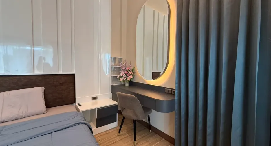 For rent and for sale 5 bedrooms house in Bang Lamung, Chonburi