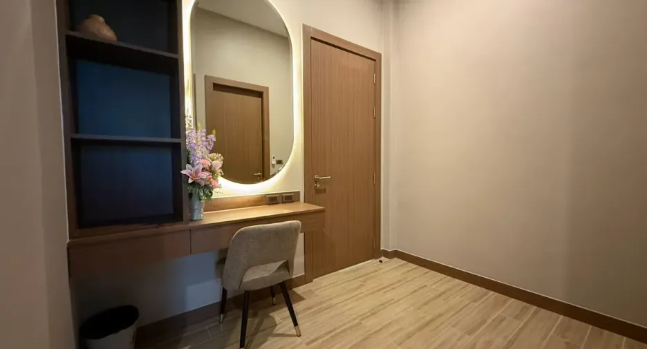 For rent and for sale 5 bedrooms house in Bang Lamung, Chonburi