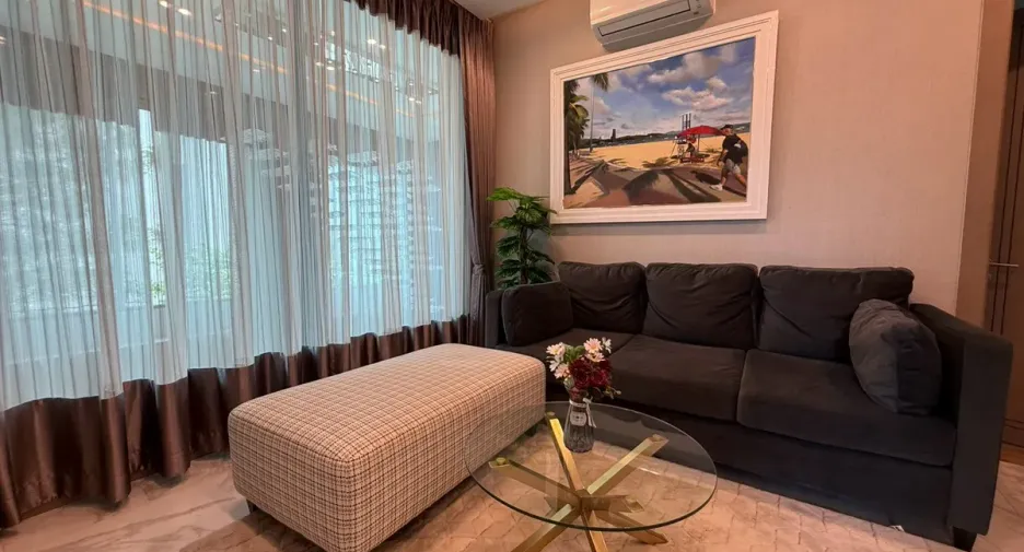 For rent and for sale 4 bedrooms house in Huay Yai, Pattaya