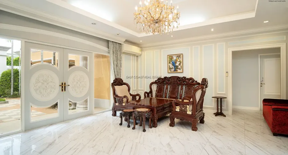 For rent and for sale 3 bedrooms house in Bang Lamung, Chonburi