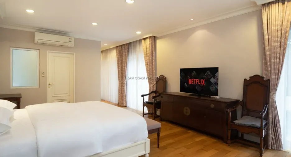 For rent and for sale 3 bedrooms house in Bang Lamung, Chonburi