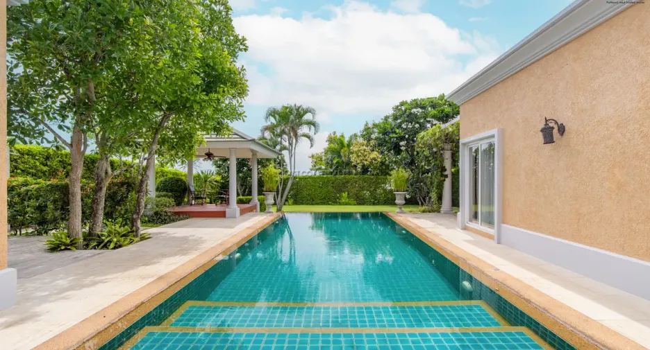 For rent and for sale 3 bedrooms house in Bang Lamung, Chonburi