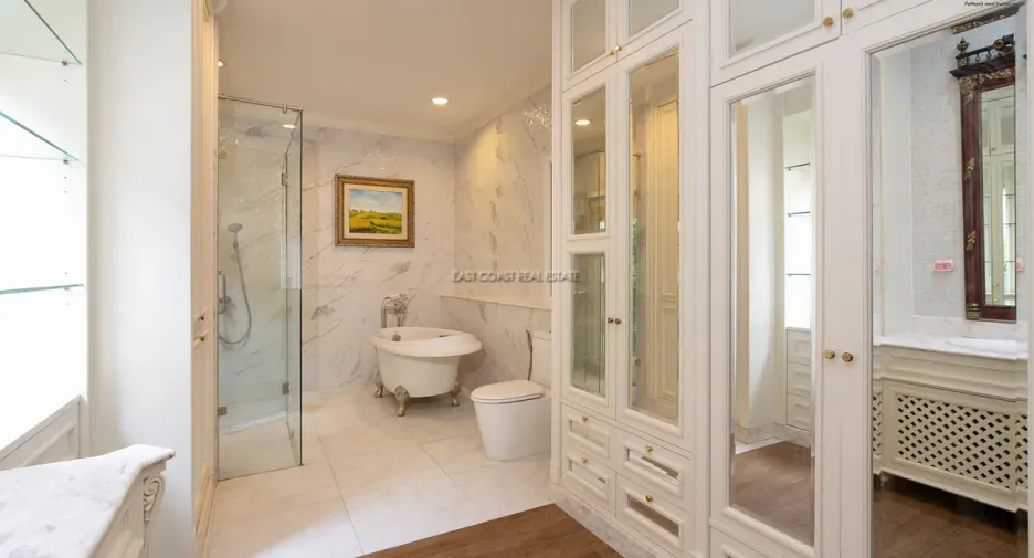 For rent and for sale 3 bedrooms house in Bang Lamung, Chonburi