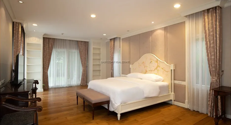 For rent and for sale 3 bedrooms house in Bang Lamung, Chonburi