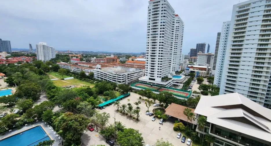 For rent and for sale 1 bed condo in Bang Lamung, Chonburi