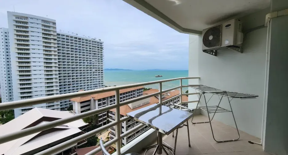 For rent and for sale 1 bed condo in Bang Lamung, Chonburi