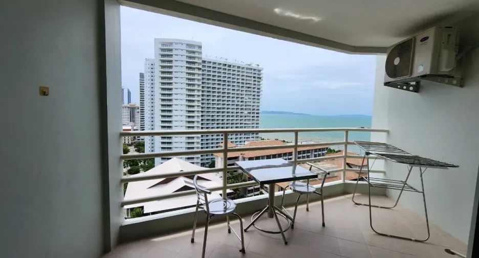 For rent and for sale 1 bed condo in Bang Lamung, Chonburi