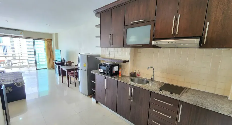 For rent and for sale 1 bed condo in Bang Lamung, Chonburi