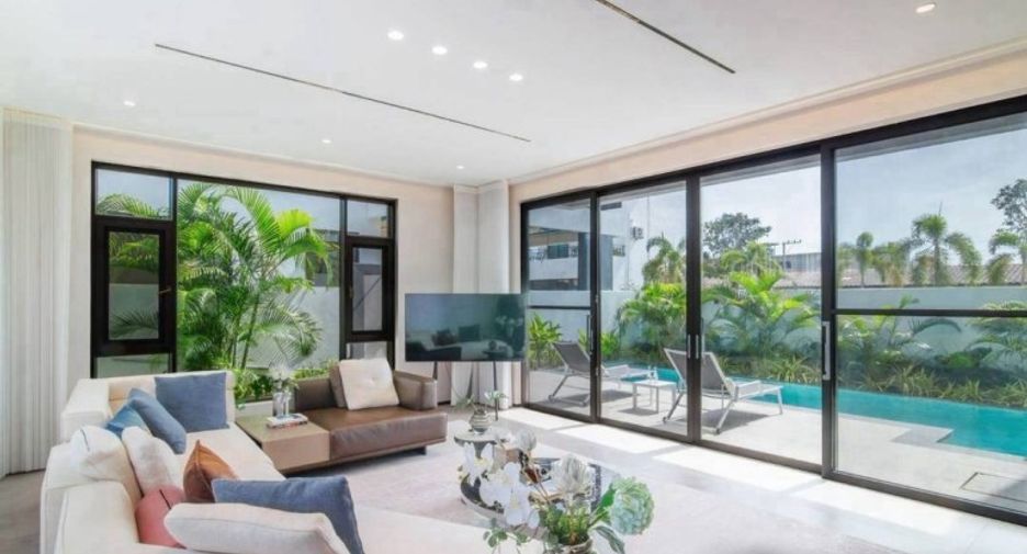 Haus zum Kauf mit 4 Zimmer in Bang Lamung, Chonburi