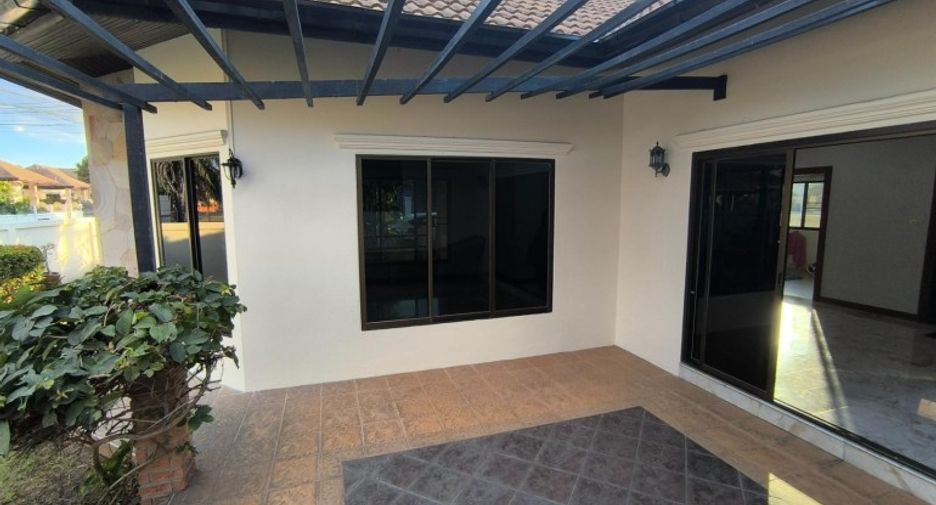 Haus zum Kauf mit 3 Zimmer in Bang Lamung, Chonburi