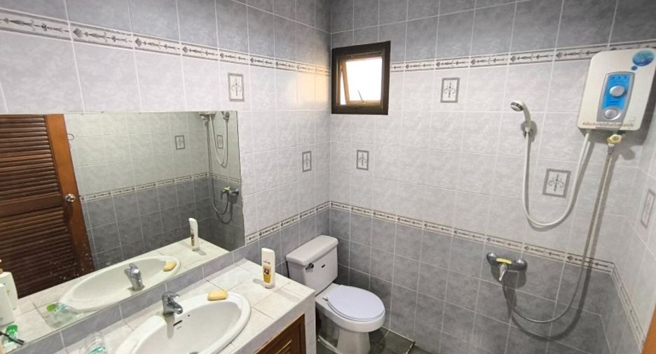 Haus zum Kauf mit 3 Zimmer in Bang Lamung, Chonburi