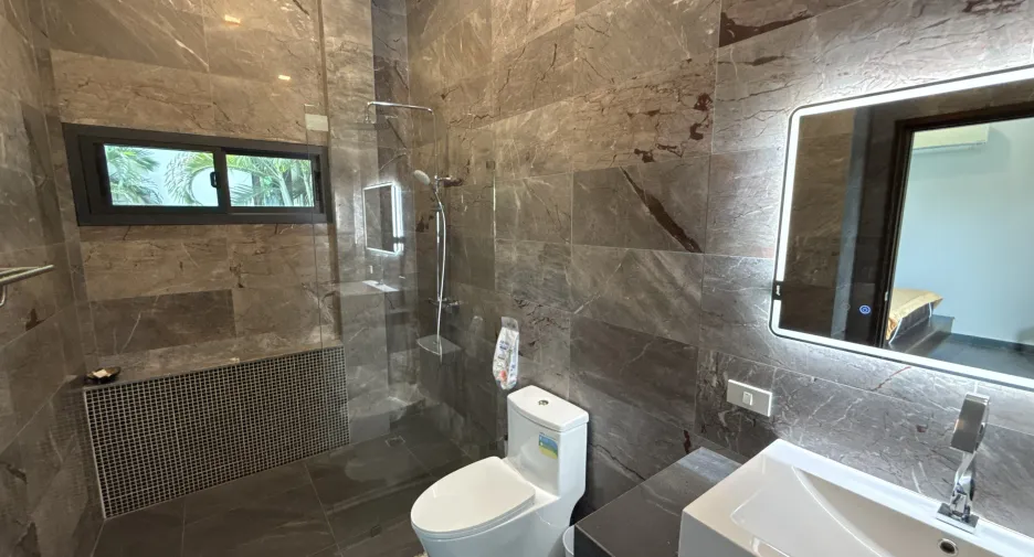 À vendre 6 chambres hôtel à Hua Hin, Prachuap Khiri Khan