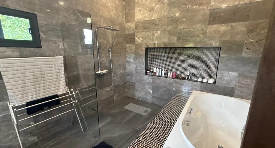 À vendre 6 chambres hôtel à Hua Hin, Prachuap Khiri Khan