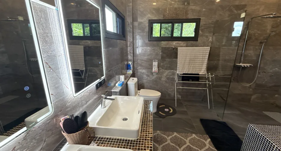 À vendre 6 chambres hôtel à Hua Hin, Prachuap Khiri Khan
