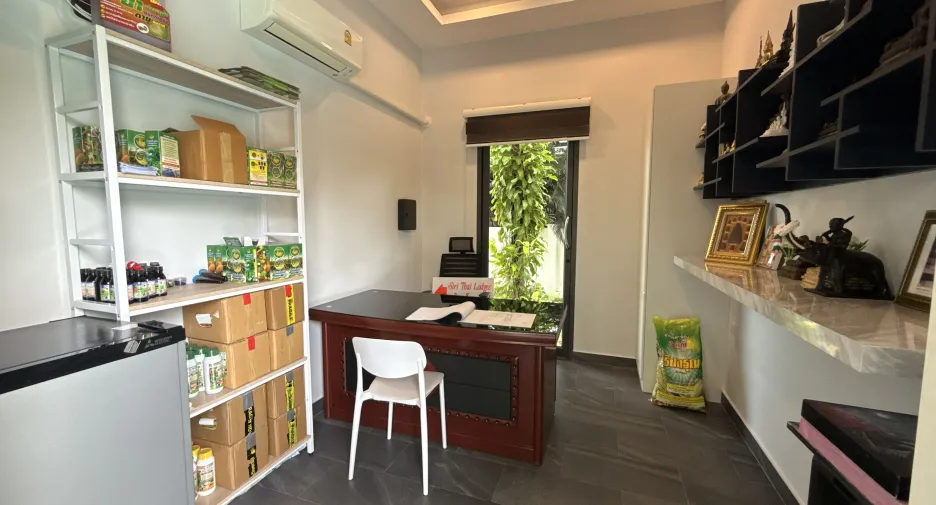 À vendre 6 chambres hôtel à Hua Hin, Prachuap Khiri Khan