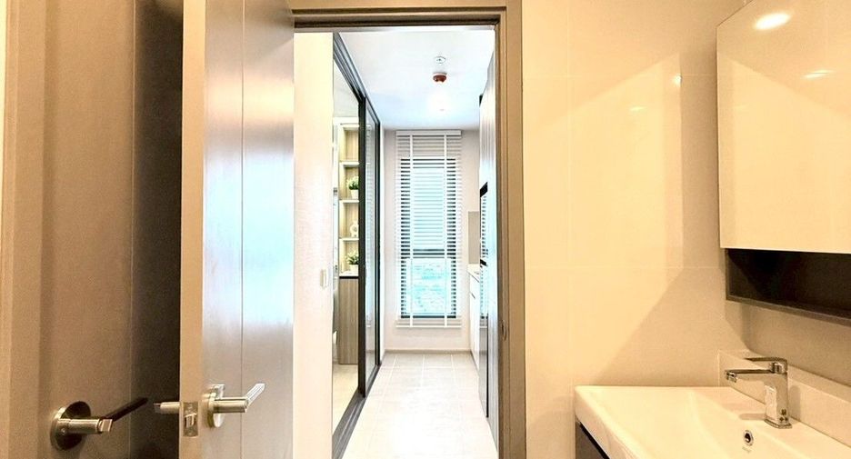 À louer 1 chambre condo à Phra Khanong, Bangkok