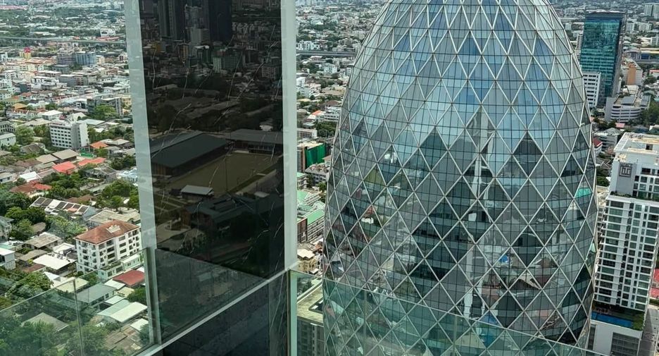 Condo en alquiler de 2 habitaciones en Phaya Thai, Bangkok