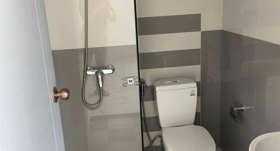 Reihenhaus zum Kauf mit 4 Zimmer in Phra Khanong, Bangkok