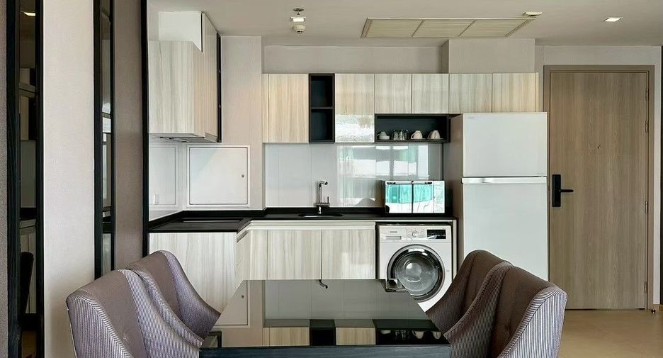 For rent 1 bed condo in Watthana, Bangkok