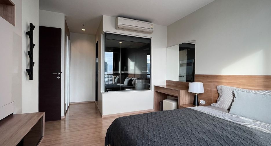 For rent 2 bedrooms condo in Sathon, Bangkok