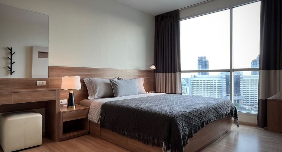 For rent 2 bedrooms condo in Sathon, Bangkok