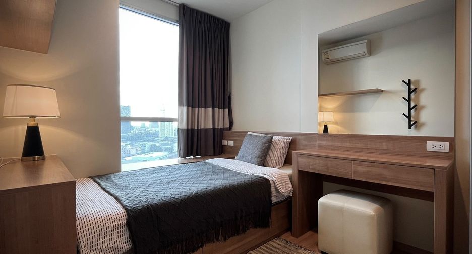 For rent 2 bedrooms condo in Sathon, Bangkok